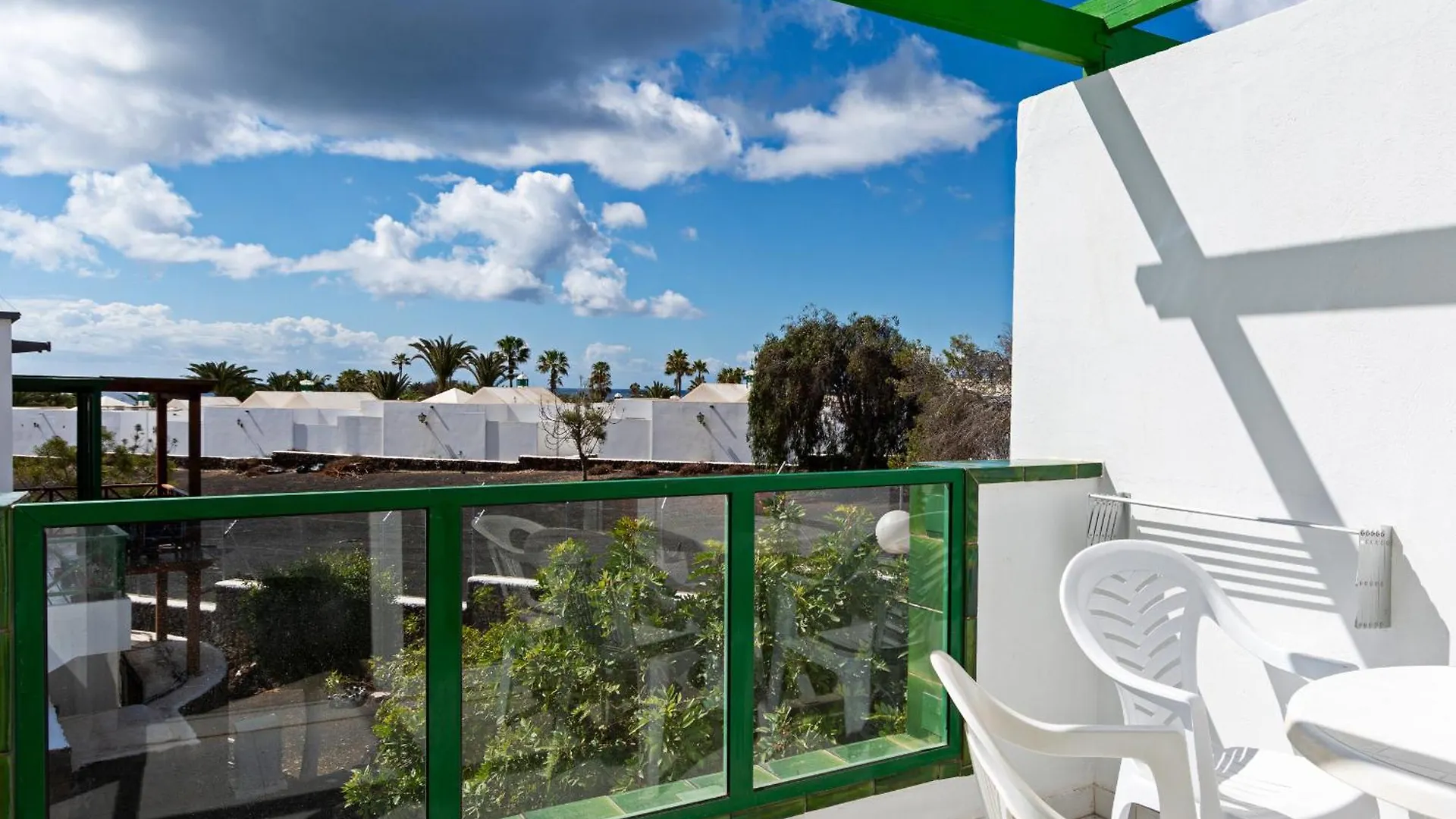 푸에르토 델 카르멘 Guasimeta Duplex - Pool & Balcony 아파트